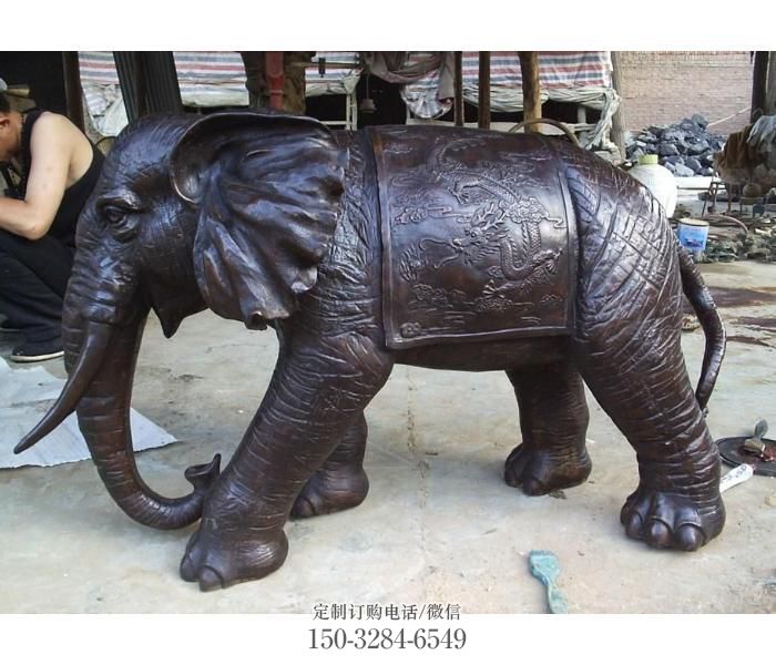 白云庭院大象雕塑定做,广场雕塑,室外铜大象雕塑提供 白云庭院大象雕塑定做,广场雕塑,室外铜大象雕塑提供