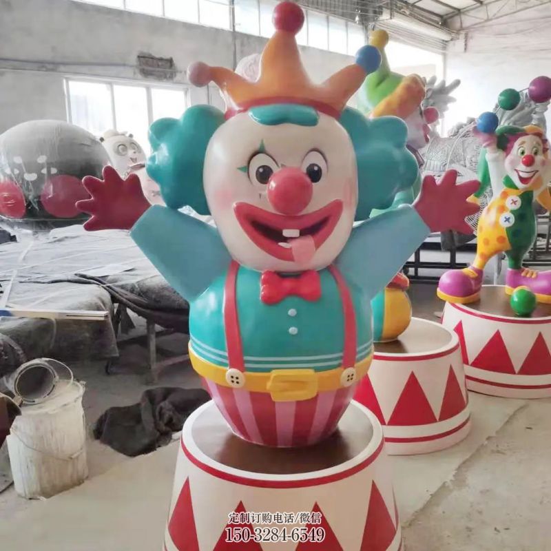 铜仁公园小丑雕塑 酒店门口雕塑 彩绘摆件 铜仁公园小丑雕塑 酒店门口雕塑 彩绘摆件