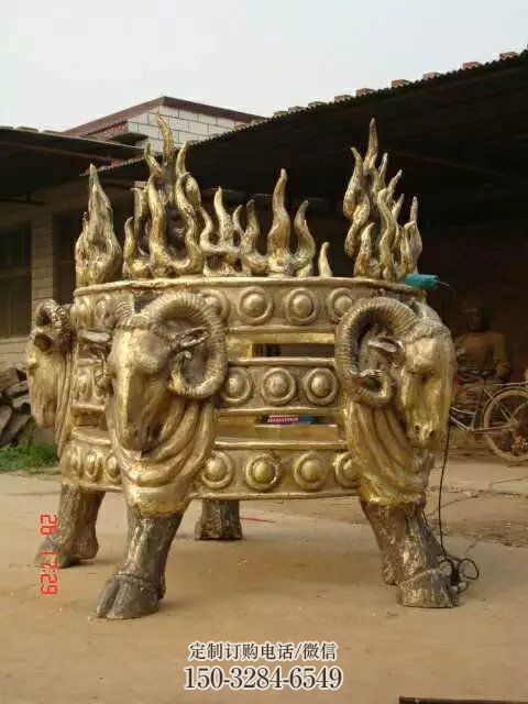 云岩广场福鼎雕塑 抽象景观小品 烤漆雕塑 云岩广场福鼎雕塑 抽象景观小品 烤漆雕塑